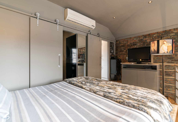 1 Bedroom Property for Sale in De Waterkant Western Cape